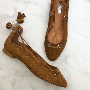 Halogen Cognac Suede Flat